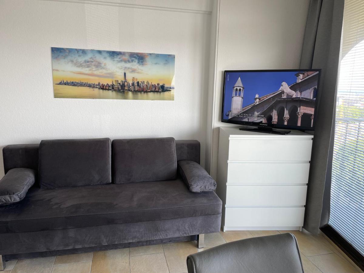 Hotelturm Apartment Аугсбург Екстер'єр фото