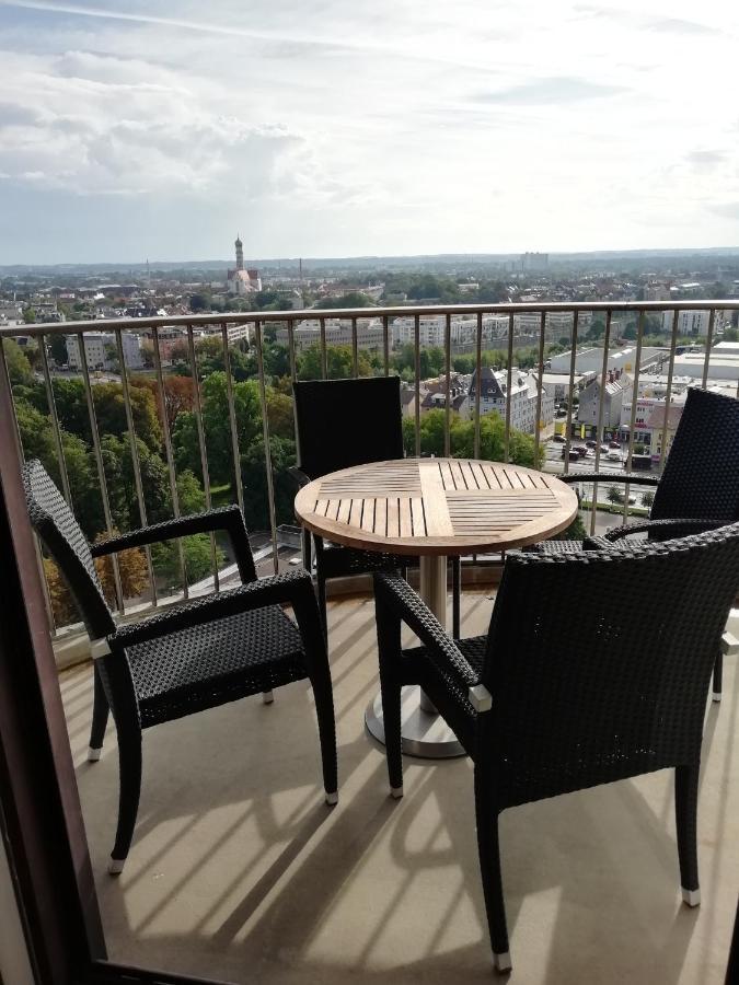 Hotelturm Apartment Аугсбург Екстер'єр фото